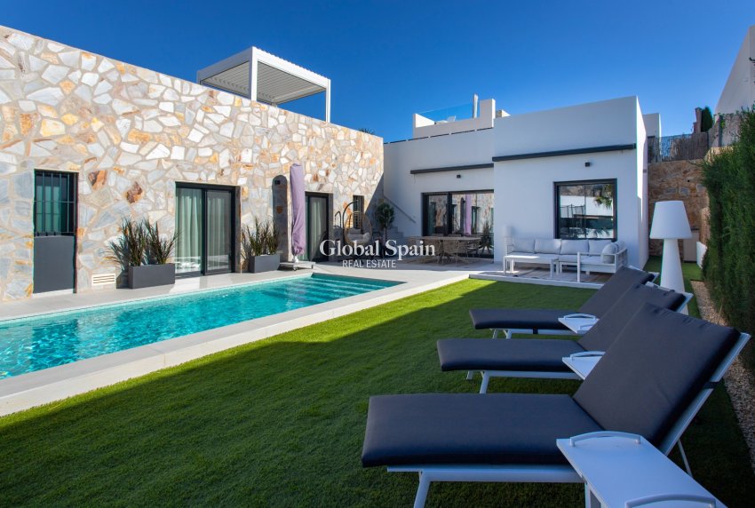 Venta - VILLA -
ALGORFA - LA FINCA GOLF / ALGORFA