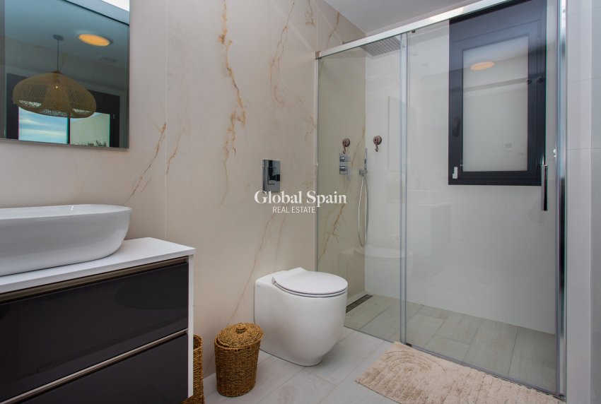 Venta - VILLA -
ALGORFA - LA FINCA GOLF / ALGORFA