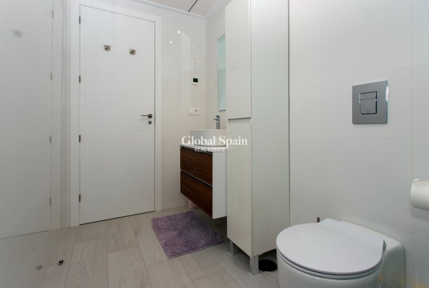 Venta - VILLA -
ALGORFA - LA FINCA GOLF / ALGORFA