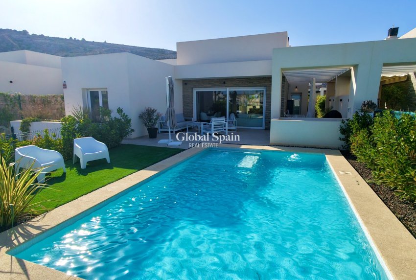 Venta - VILLA -
ALGORFA - LA FINCA GOLF / ALGORFA