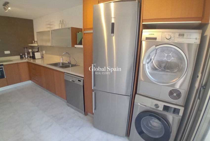 Venta - Villa -
ALGORFA - LA FINCA GOLF / ALGORFA