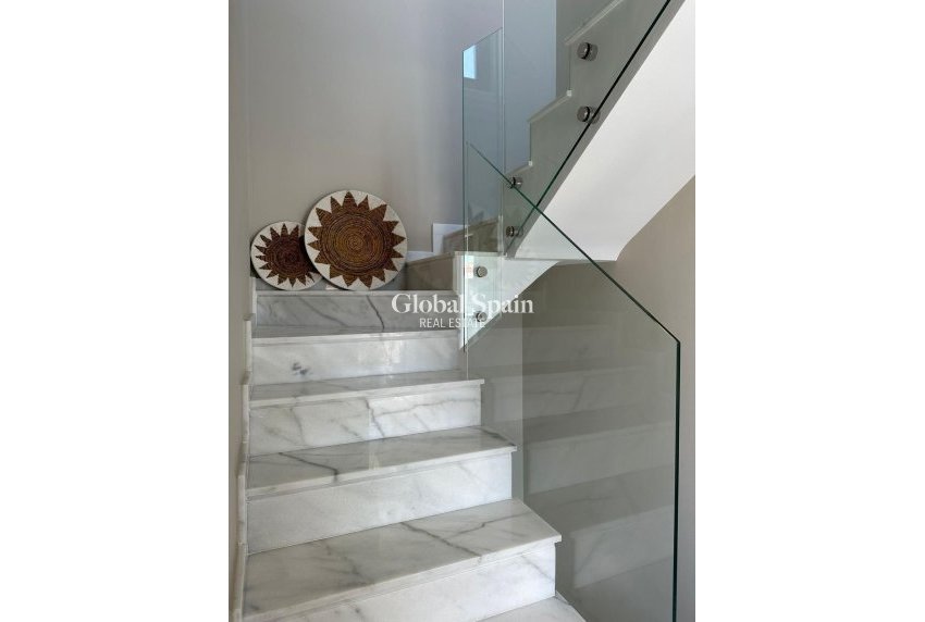 Venta - Villa -
ALGORFA - LA FINCA GOLF / ALGORFA