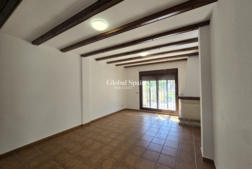 Venta - Villa -
ALGORFA - LA FINCA GOLF / ALGORFA