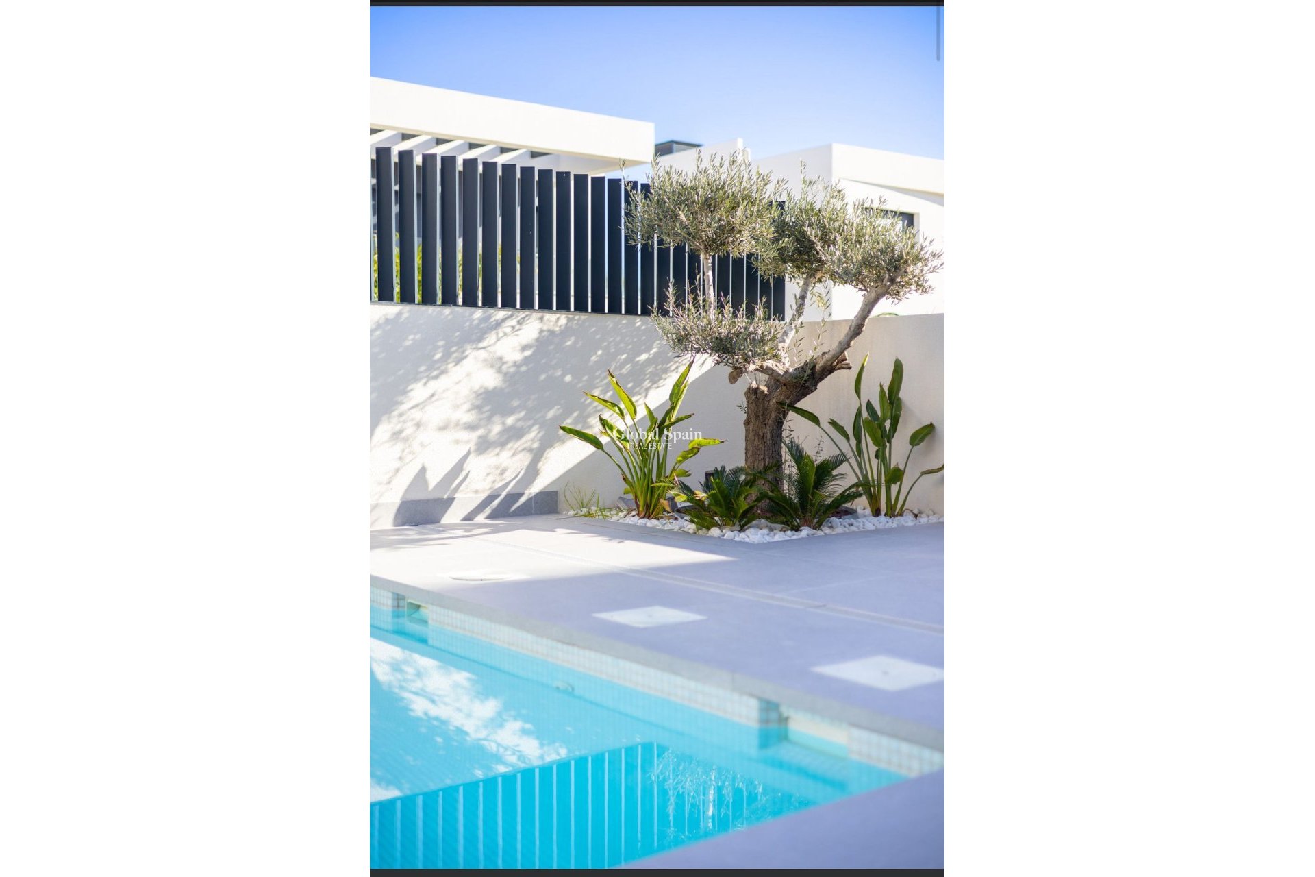 Venta - Villa -
ALGORFA - LA FINCA GOLF / ALGORFA