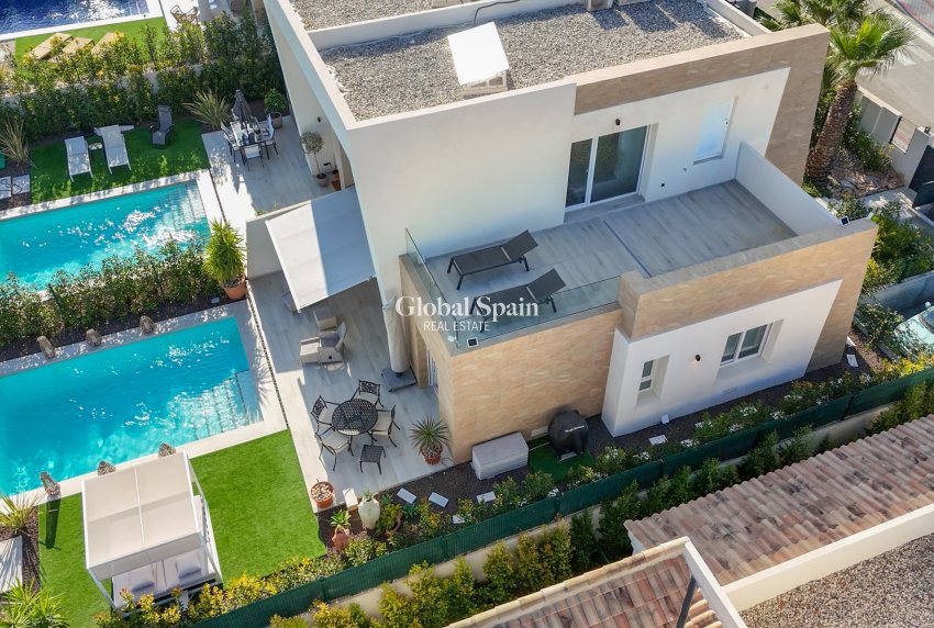 Venta - Villa -
Algorfa - La Finca Golf