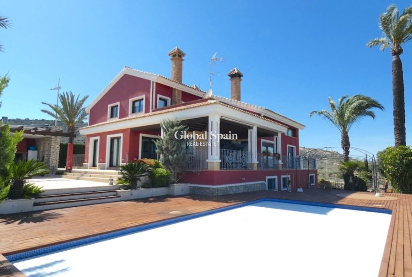Venta - VILLA -
ALGORFA