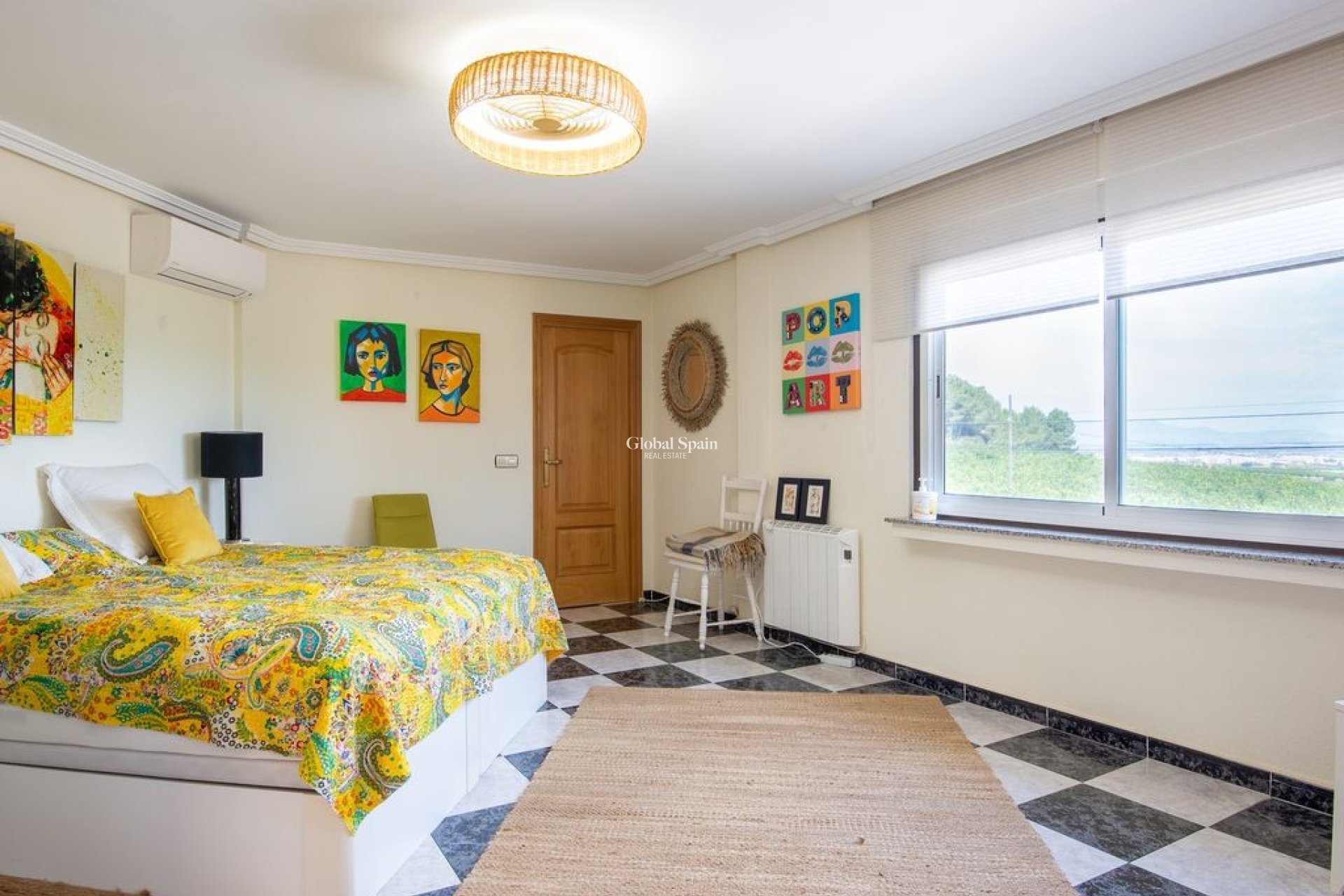 Venta - Villa -
ALGORFA