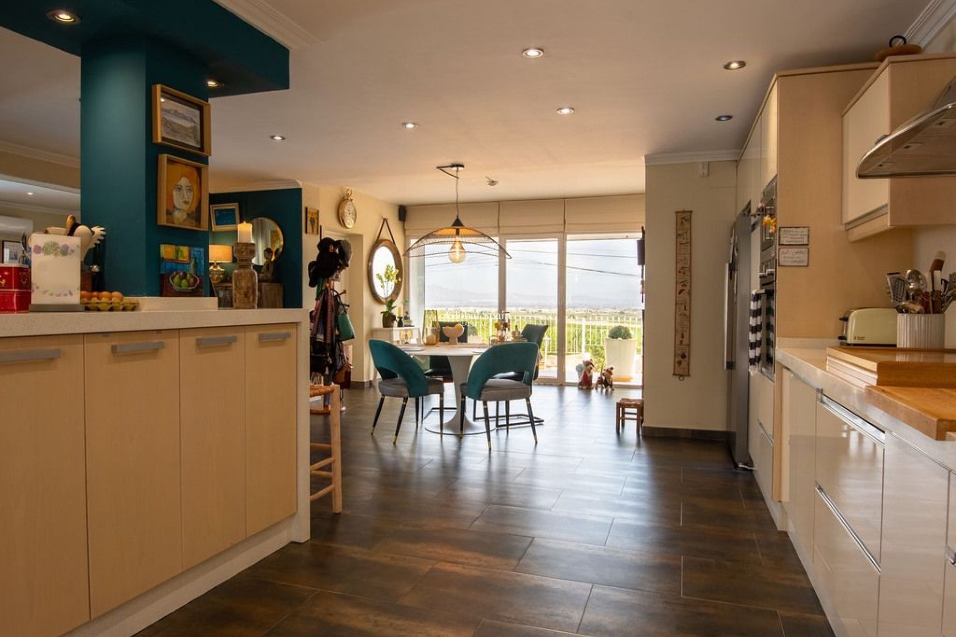 Venta - Villa -
ALGORFA