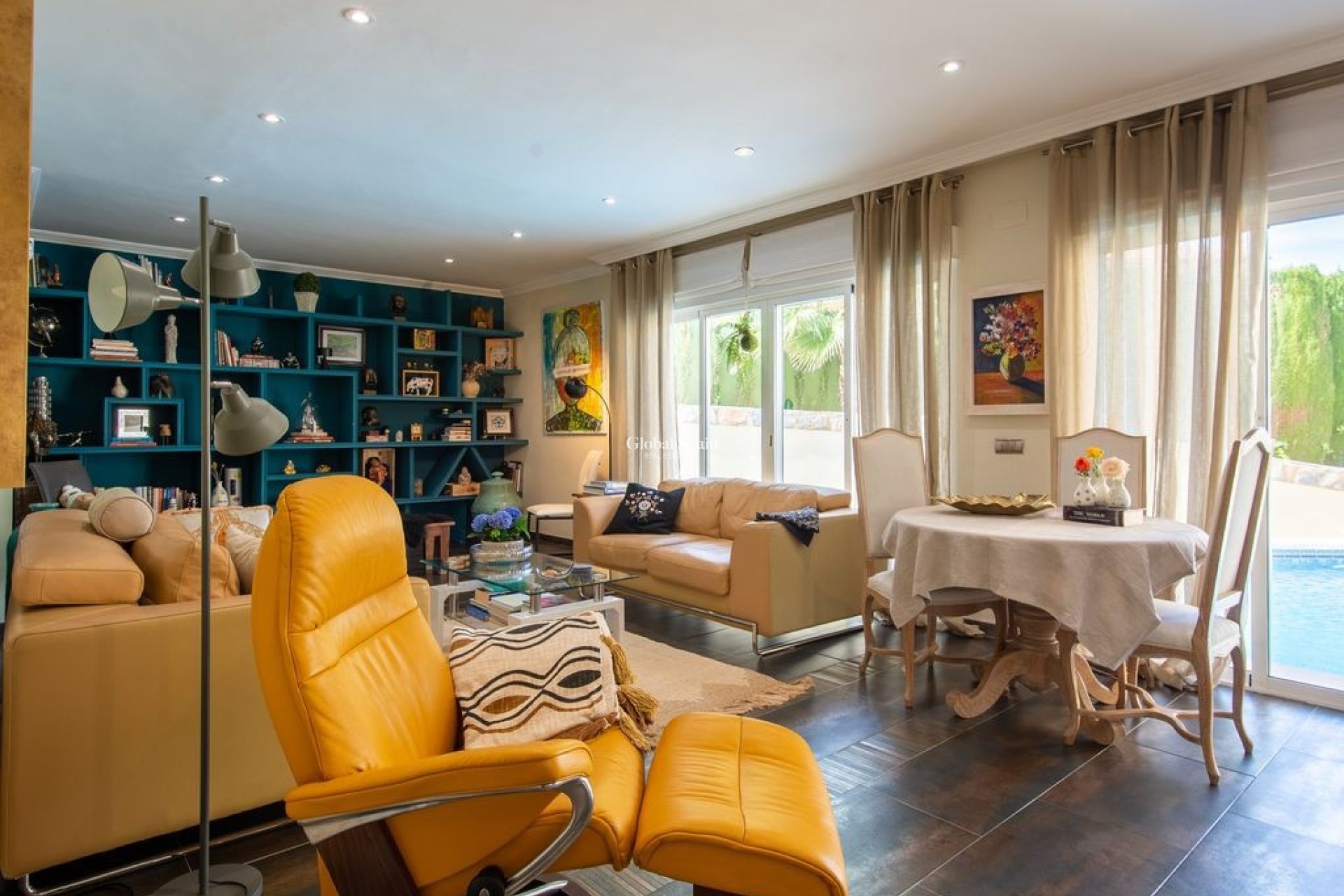 Venta - Villa -
ALGORFA