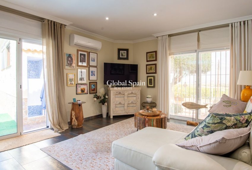 Venta - Villa -
ALGORFA