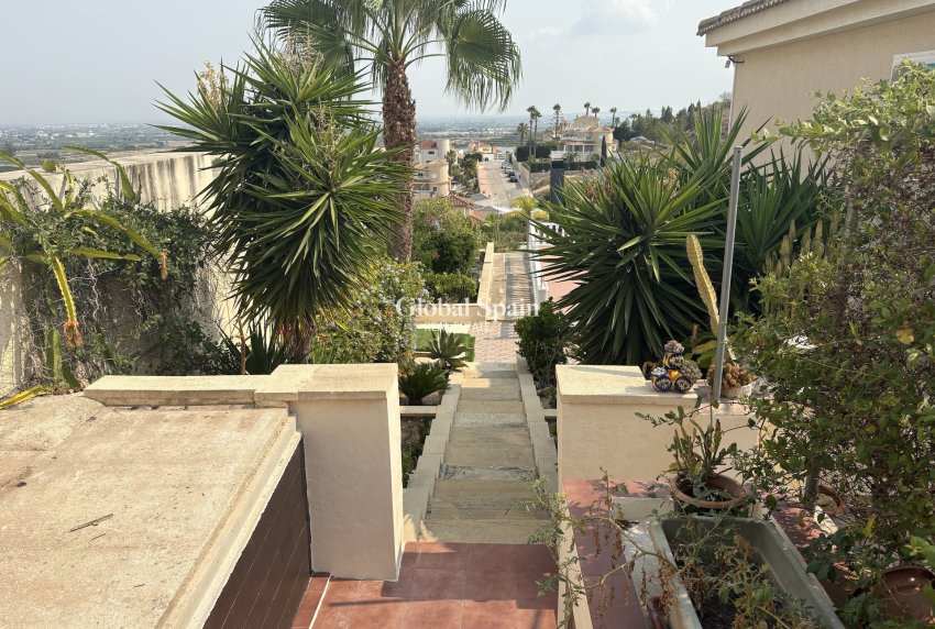 Venta - Villa -
ALGORFA