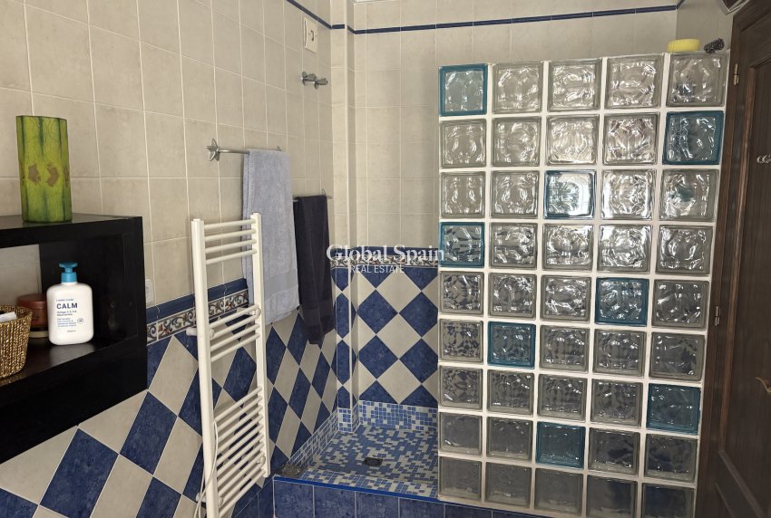 Venta - Villa -
ALGORFA