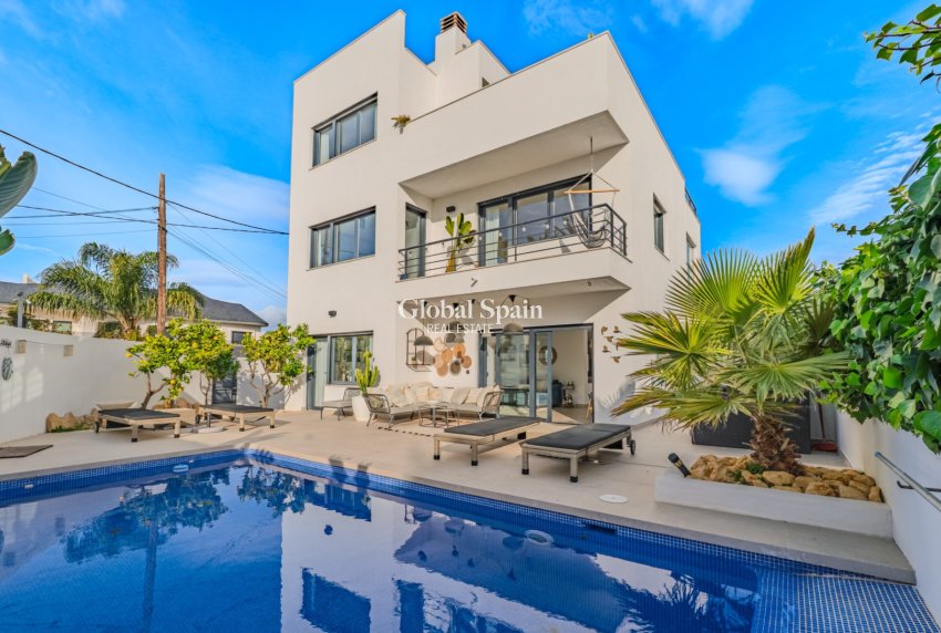 Venta - VILLA -
ALICANTE - Cabo de las Huertas