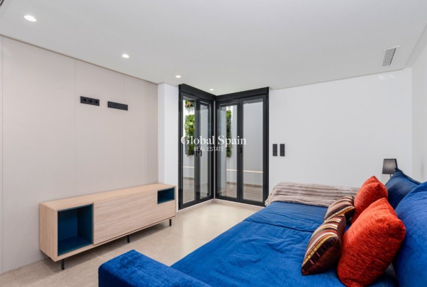 Venta - Villa -
ALICANTE - El Campello