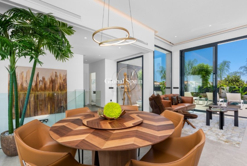 Venta - Villa -
ALICANTE - El Campello