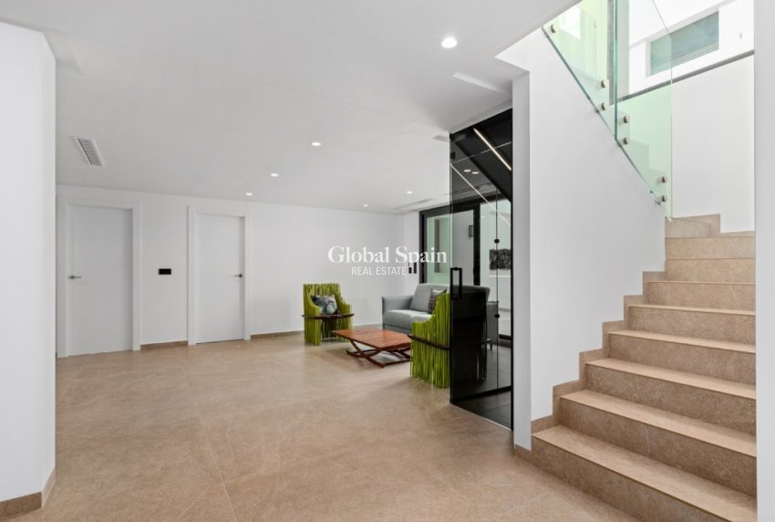 Venta - Villa -
ALICANTE - El Campello