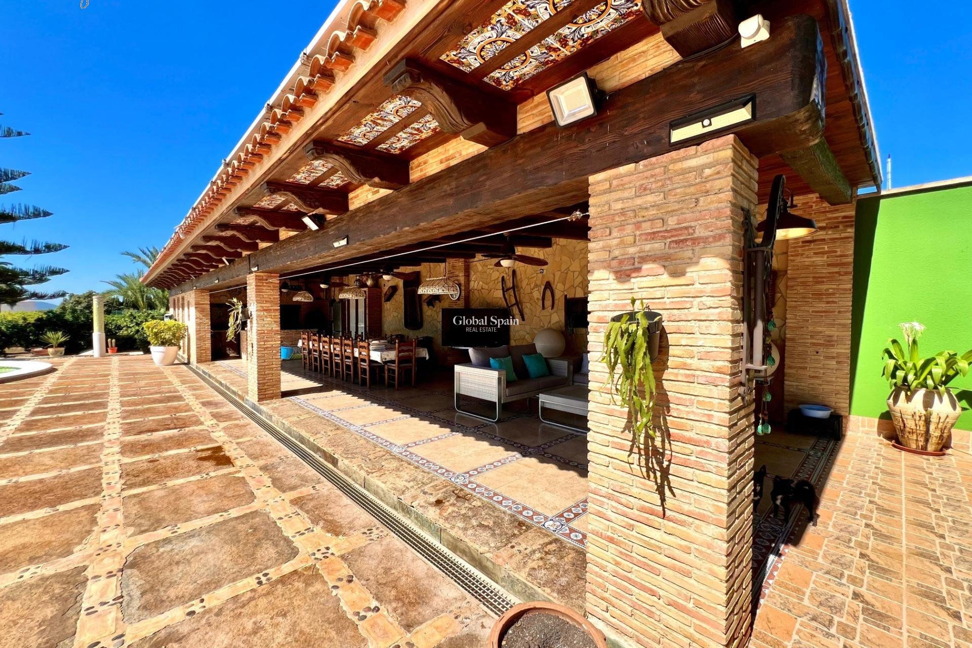 Venta - VILLA -
ALMORADÍ - Comunidad Valenciana