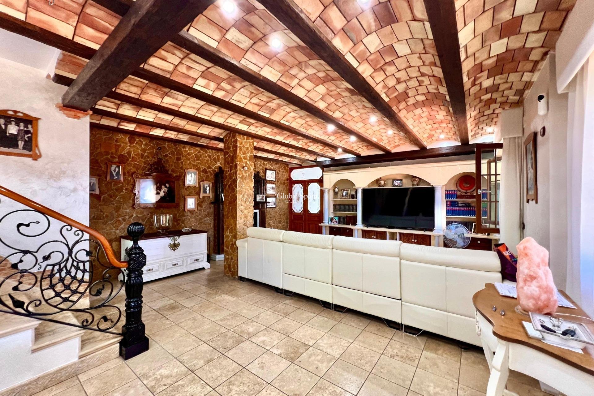 Venta - VILLA -
ALMORADÍ - Comunidad Valenciana