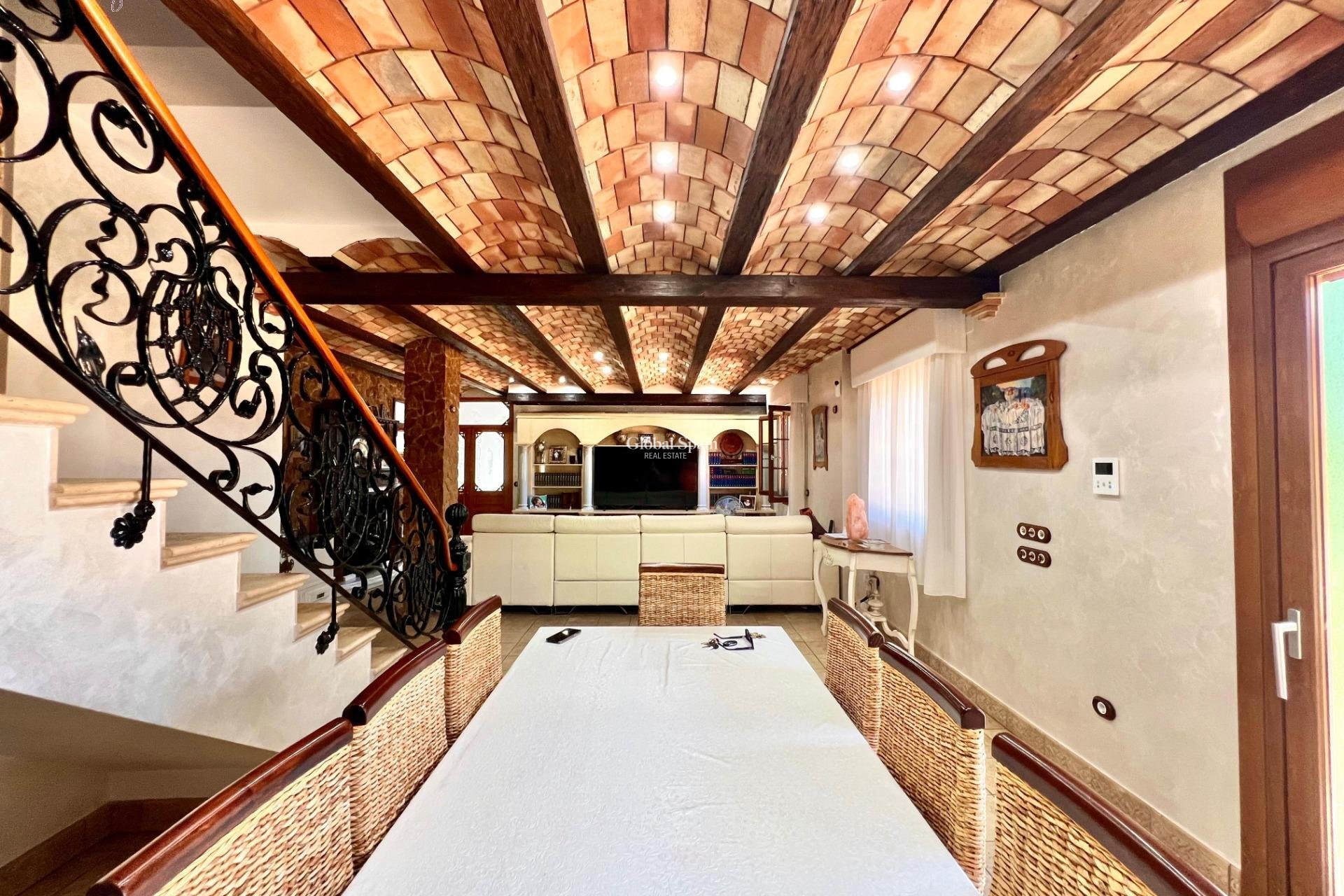 Venta - VILLA -
ALMORADÍ - Comunidad Valenciana
