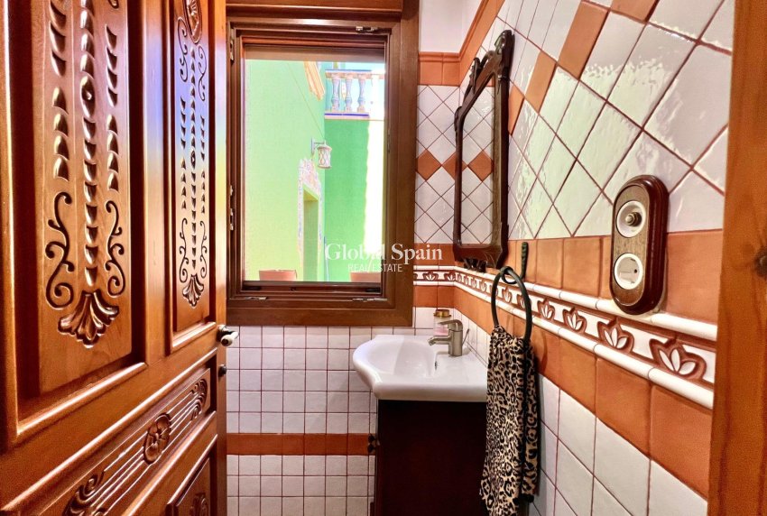 Venta - VILLA -
ALMORADÍ - Comunidad Valenciana