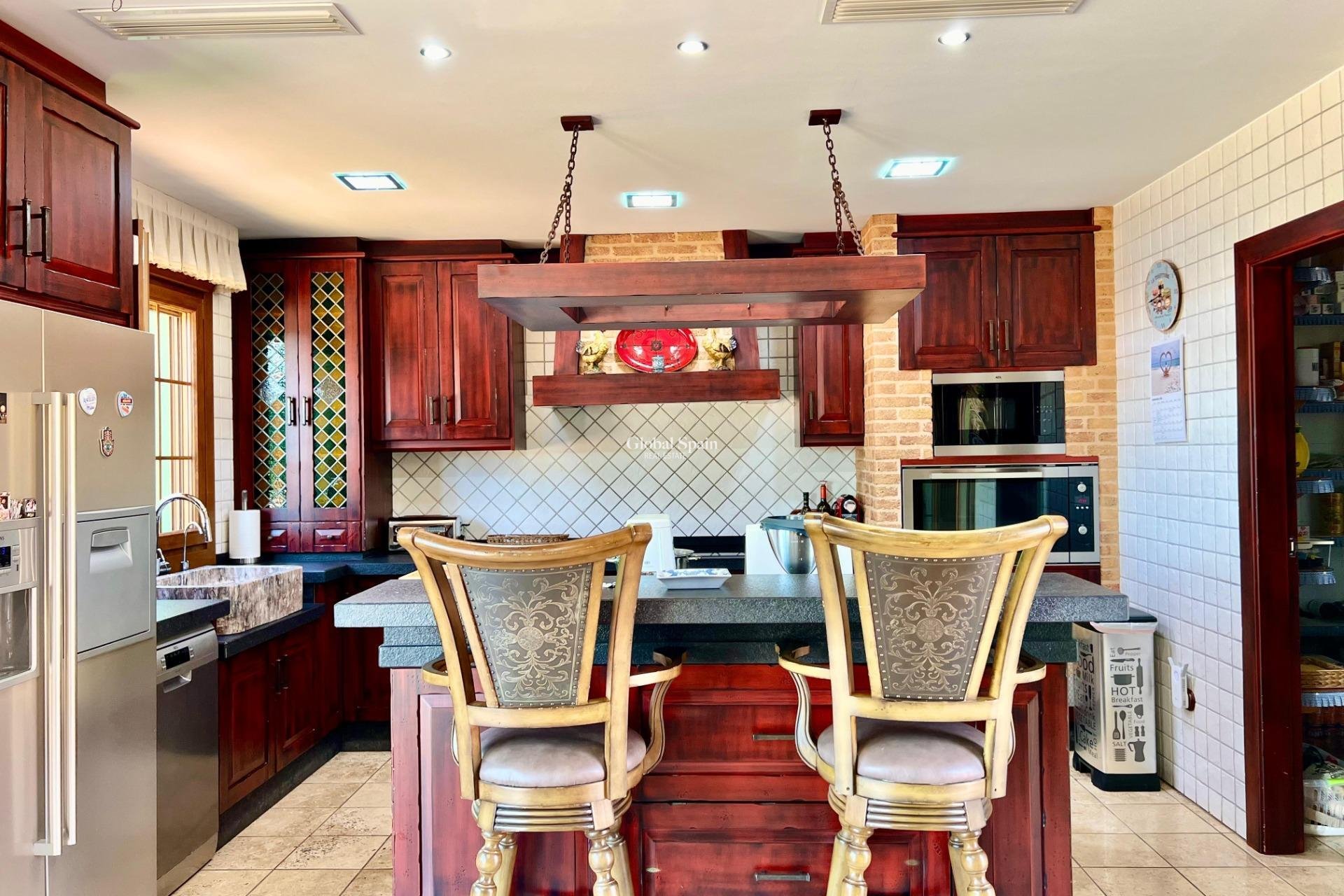 Venta - VILLA -
ALMORADÍ - Comunidad Valenciana