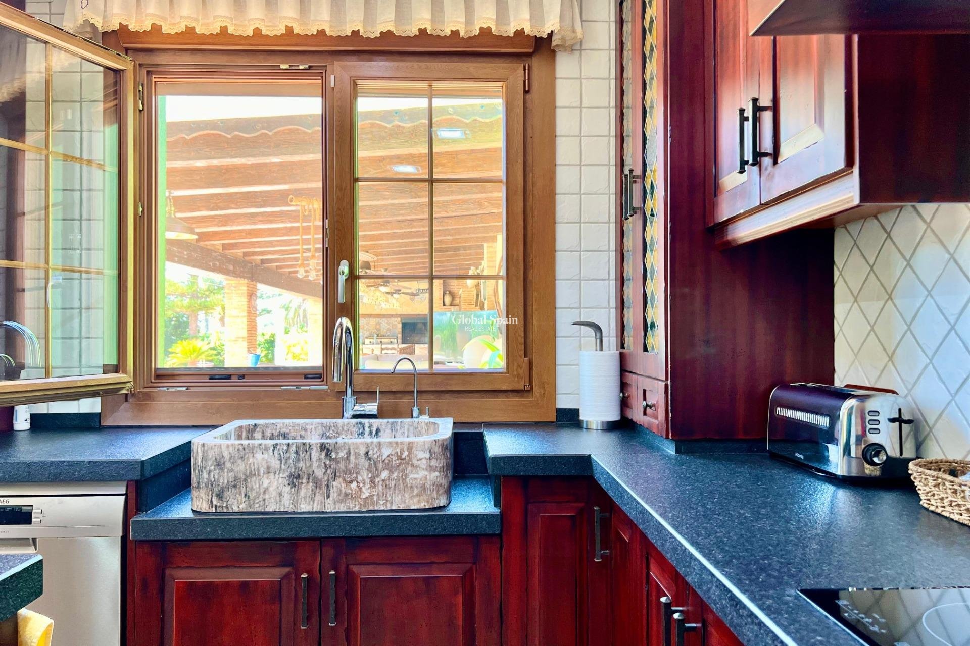 Venta - VILLA -
ALMORADÍ - Comunidad Valenciana