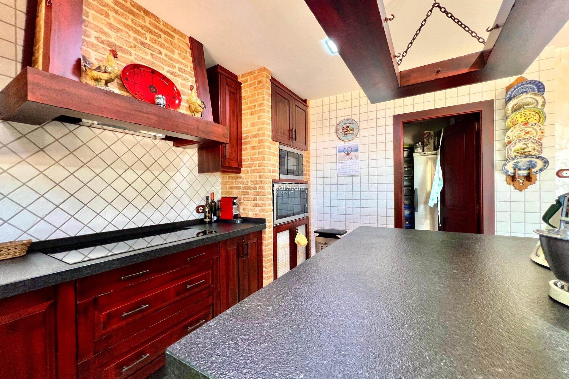 Venta - VILLA -
ALMORADÍ - Comunidad Valenciana