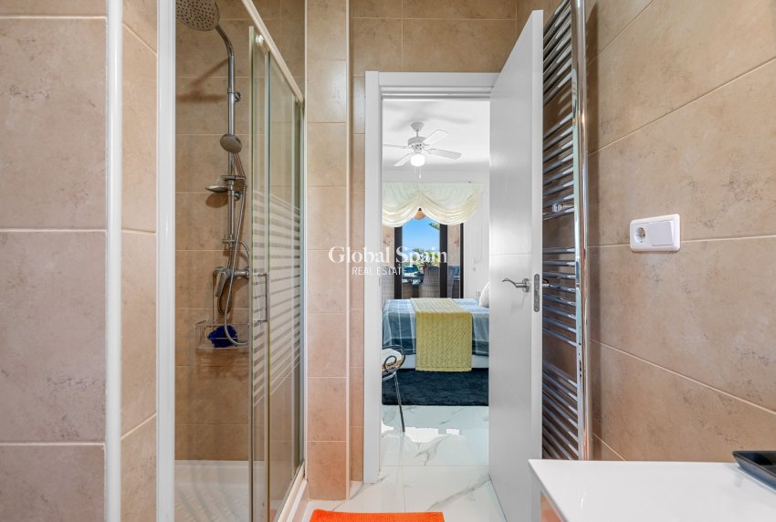 Venta - VILLA -
ALMORADÍ - Inland