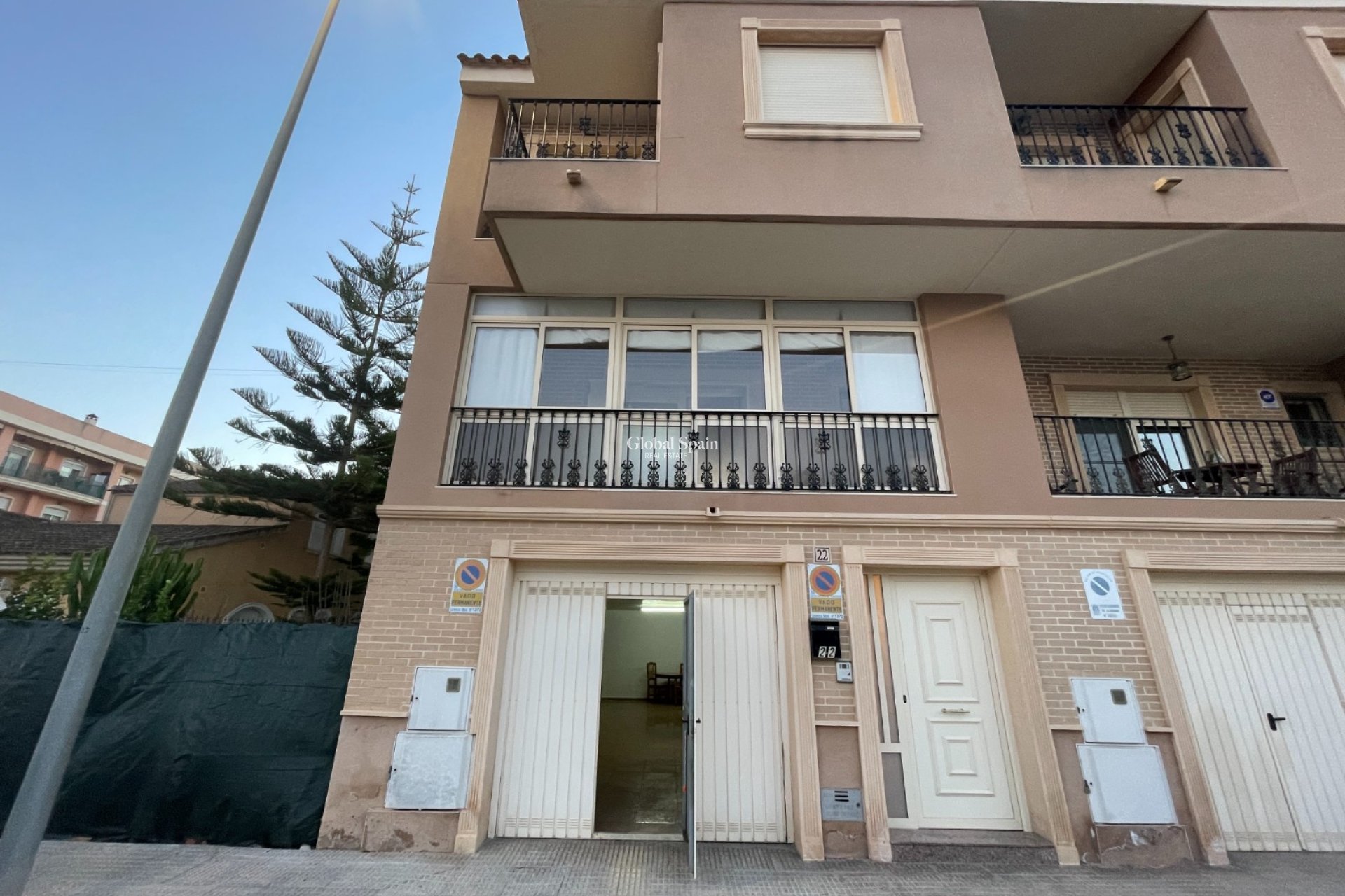 Venta - VILLA -
ALMORADÍ - Inland