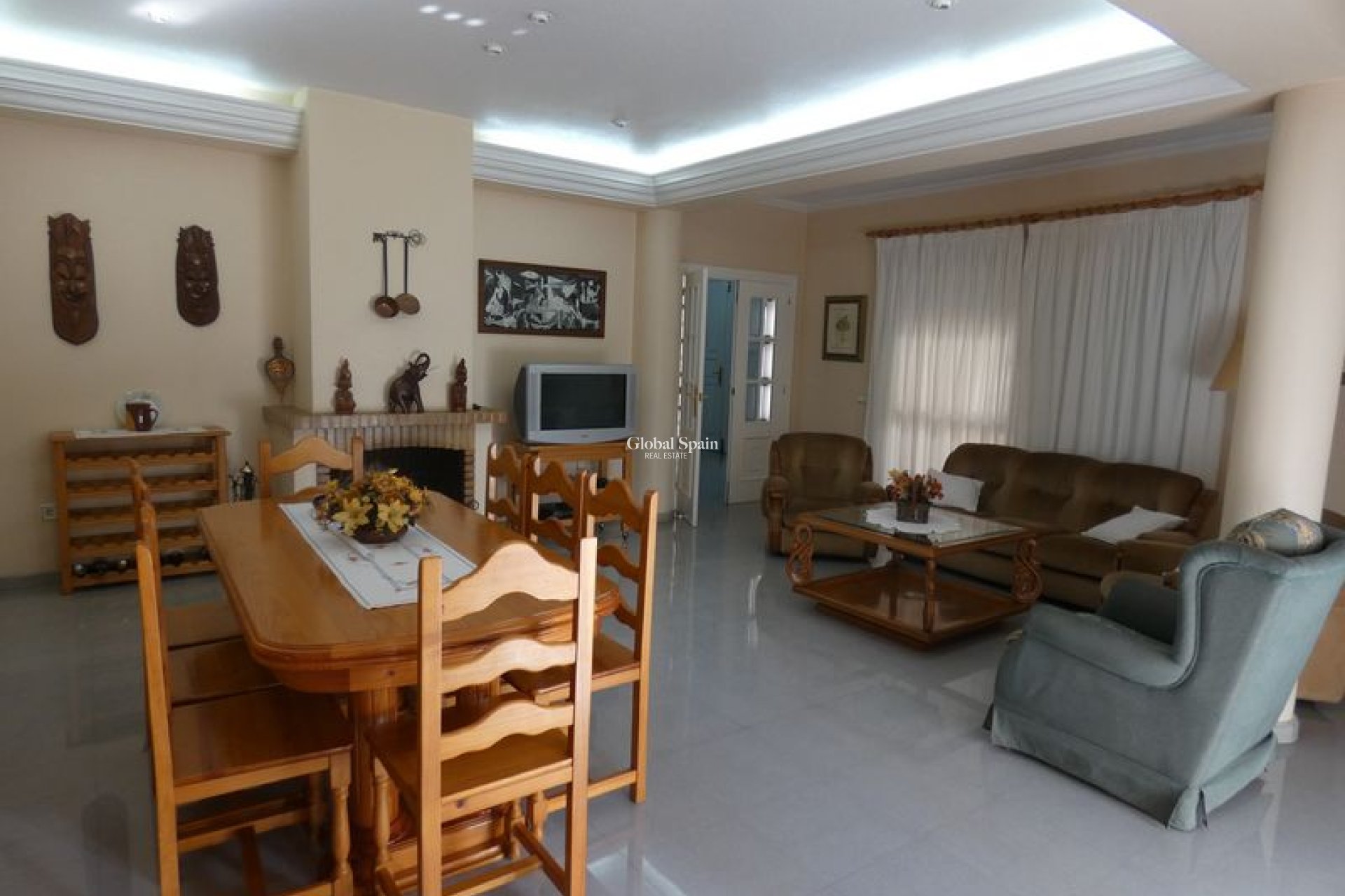 Venta - VILLA -
ALMORADÍ - Inland