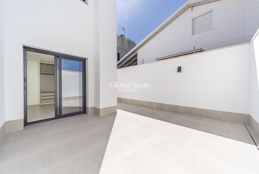 Venta - Villa -
Almoradi - Las Heredades