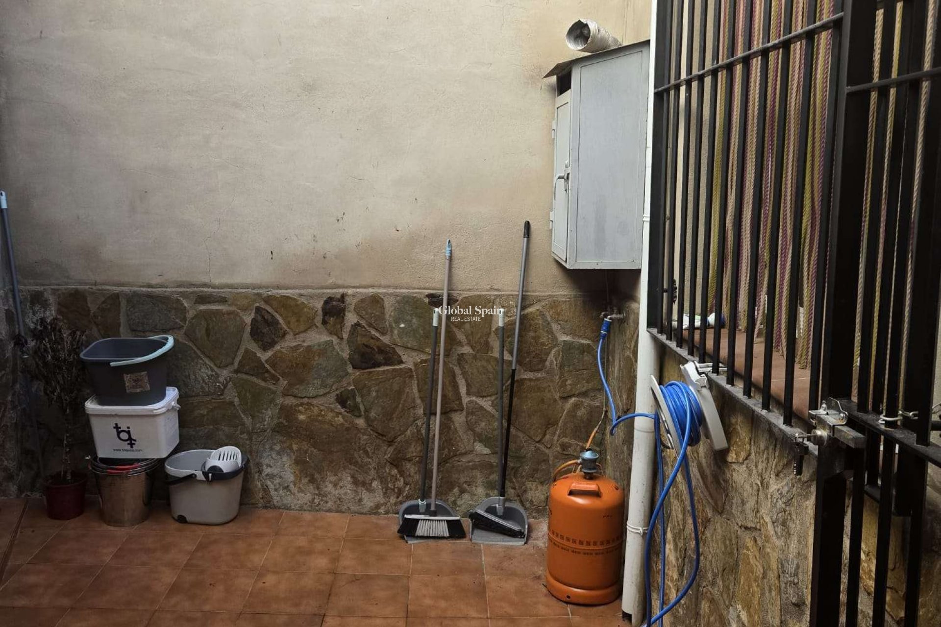 Venta - VILLA -
Alpera