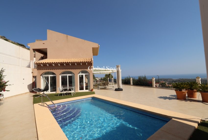 Venta - VILLA -
ALTEA - Costa Blanca