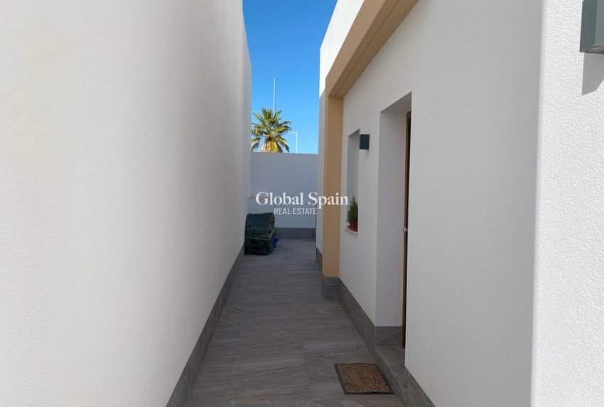 Venta - VILLA -
AVILESES - Inland