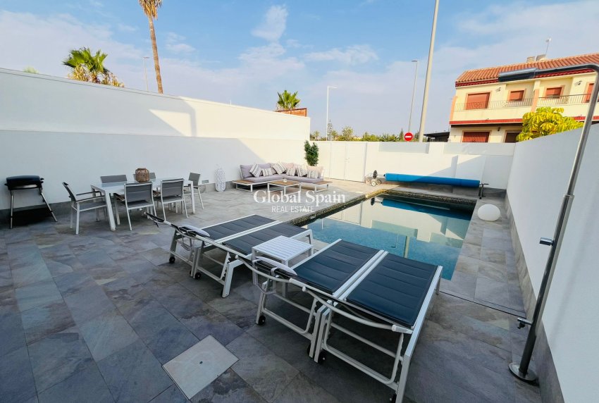 Venta - VILLA -
AVILESES - Inland