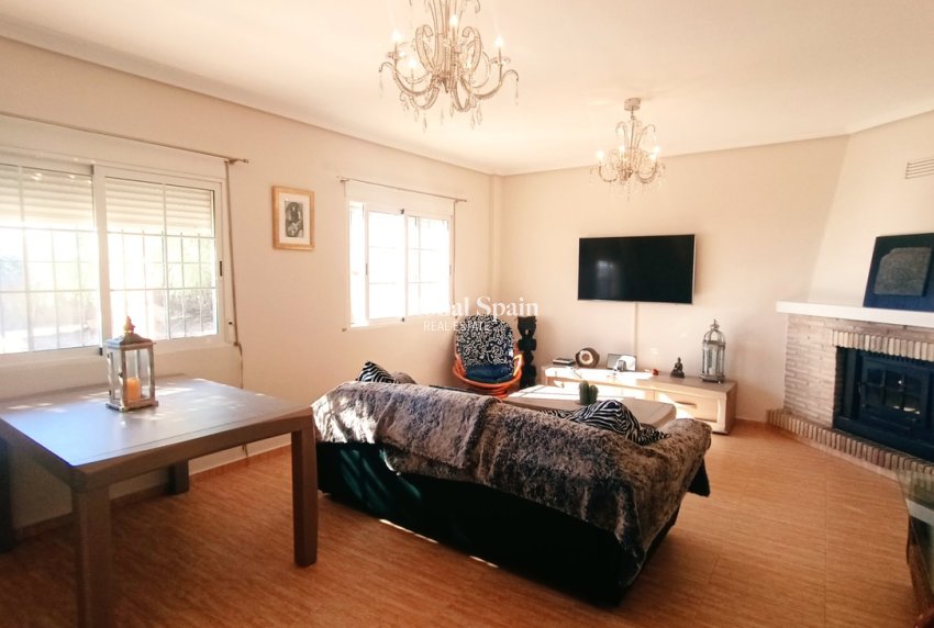 Venta - VILLA -
AVILESES - Inland