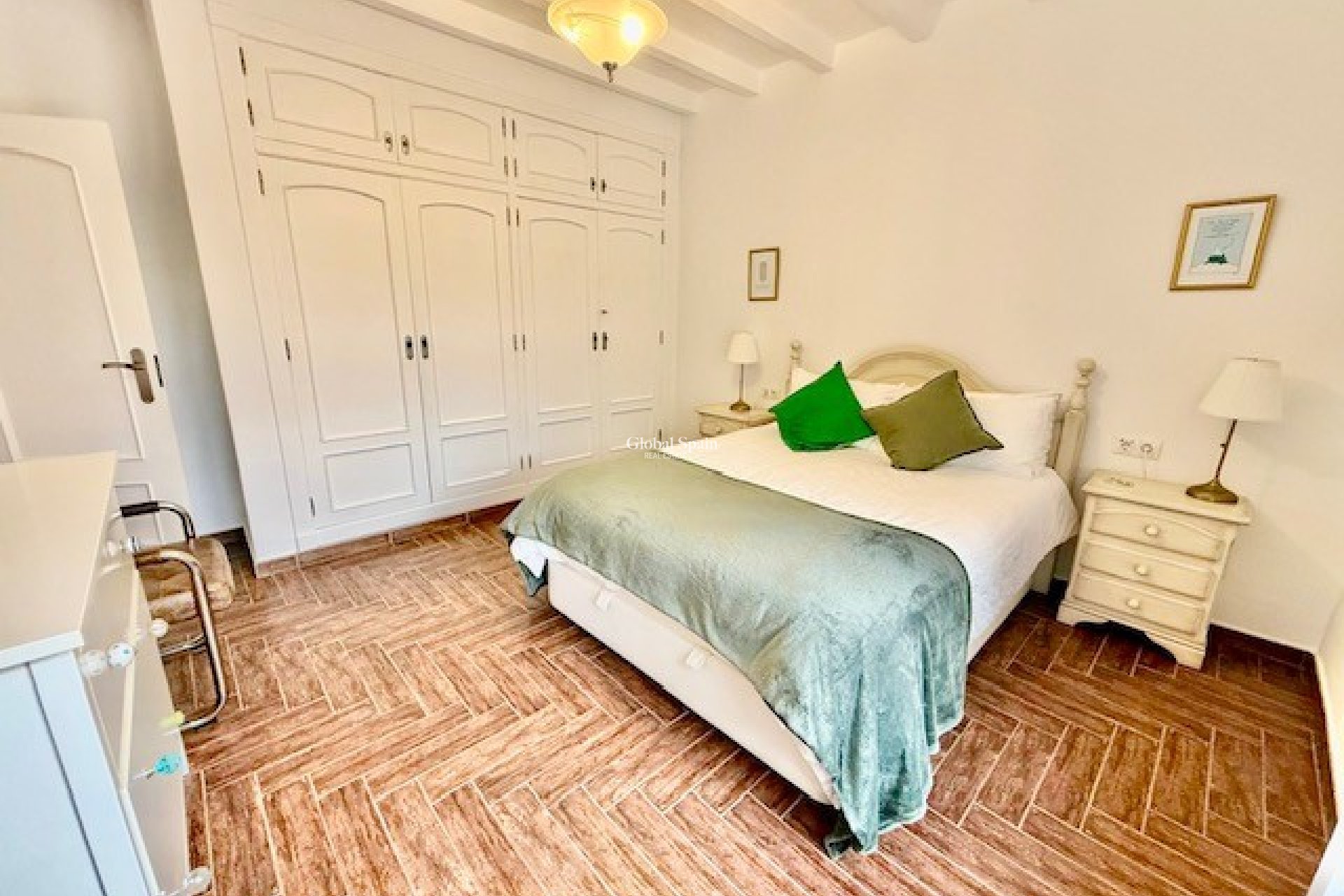 Venta - VILLA -
AVILESES - Inland