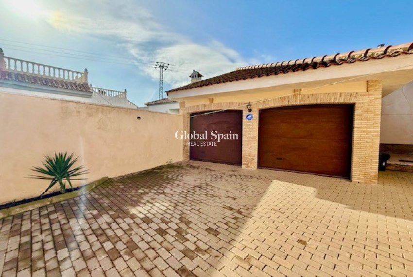 Venta - VILLA -
AVILESES - Inland