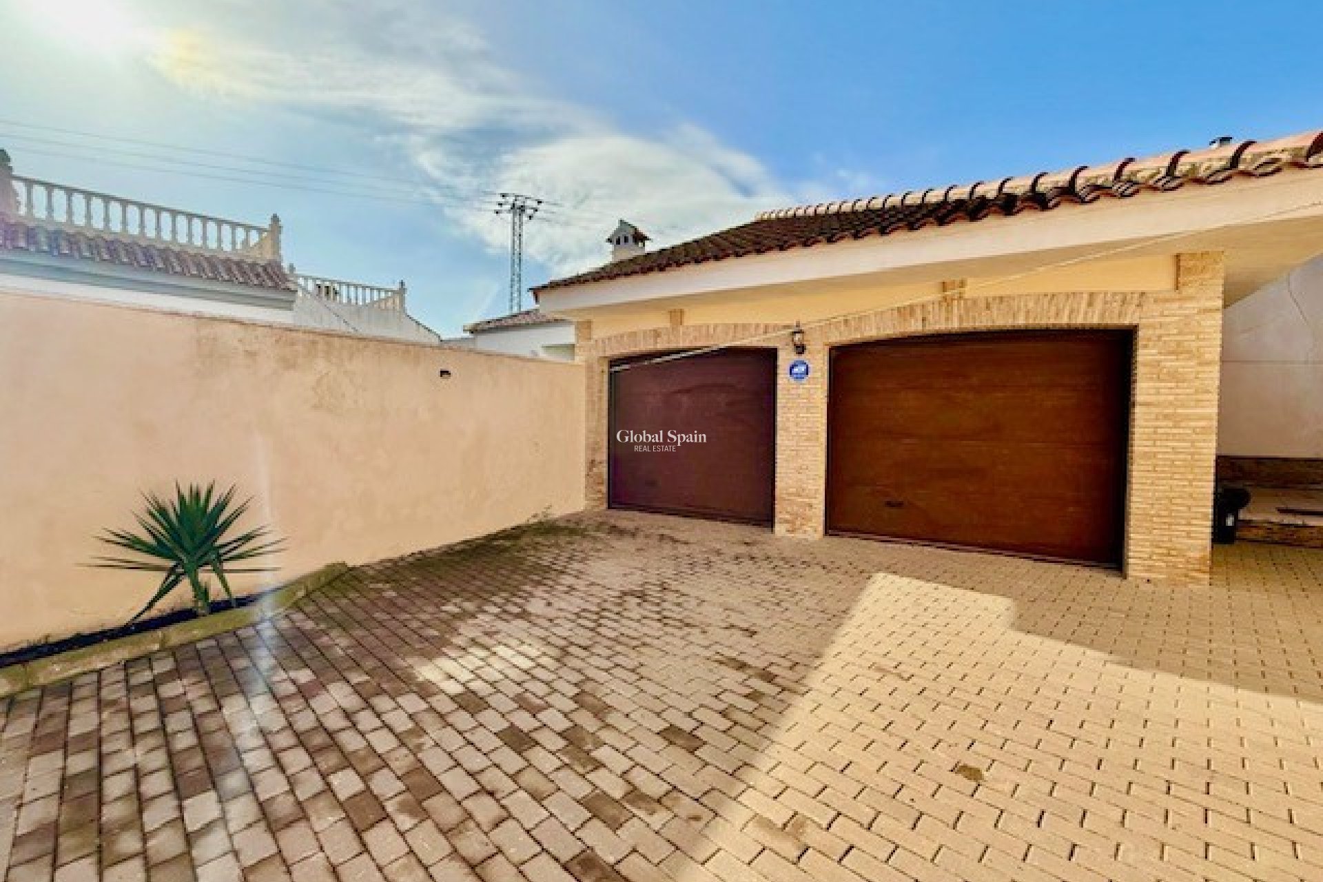 Venta - VILLA -
AVILESES - Inland