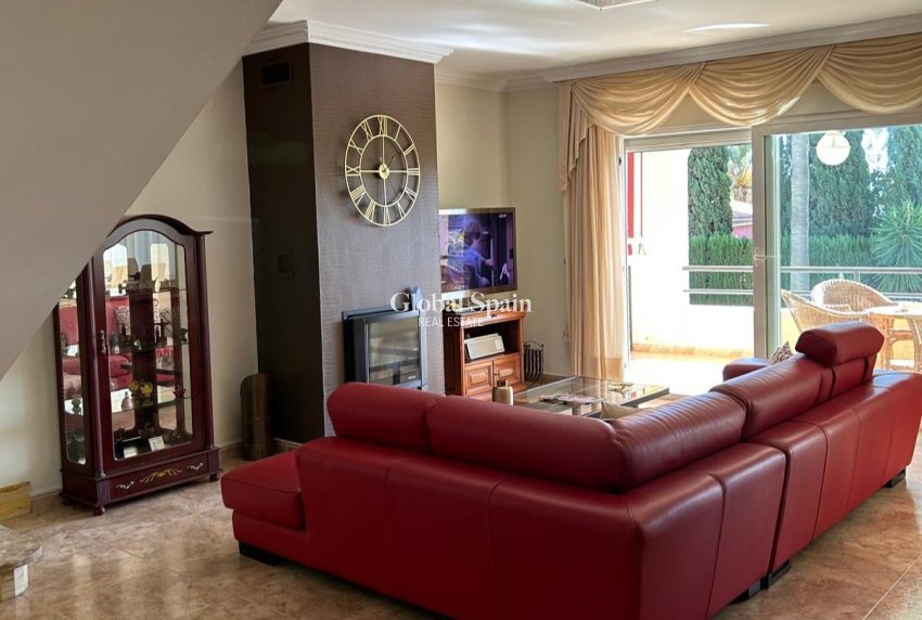 Venta - VILLA -
BENIDORM - Levante