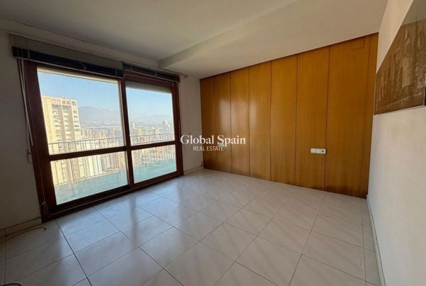 Venta - VILLA -
BENIDORM - Levante