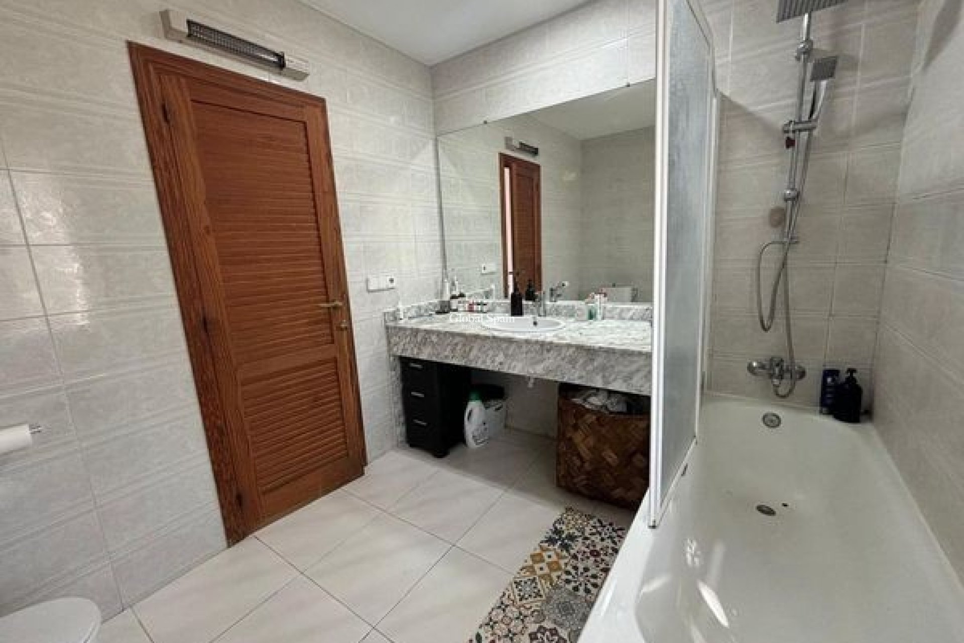 Venta - VILLA -
BENIDORM - Levante