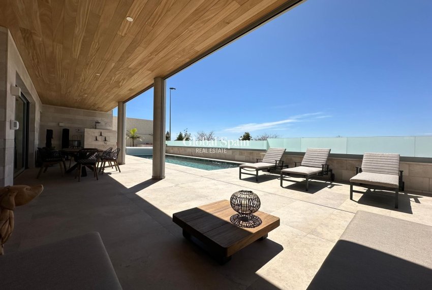 Venta - VILLA -
BENIJÓFAR - Costa Blanca