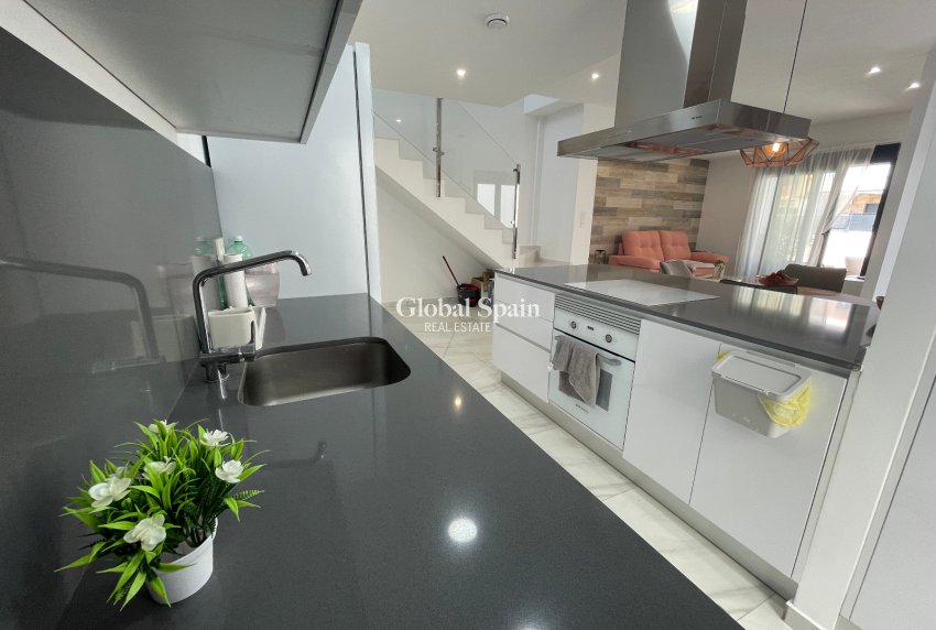 Venta - VILLA -
BENIJÓFAR - Costa Blanca