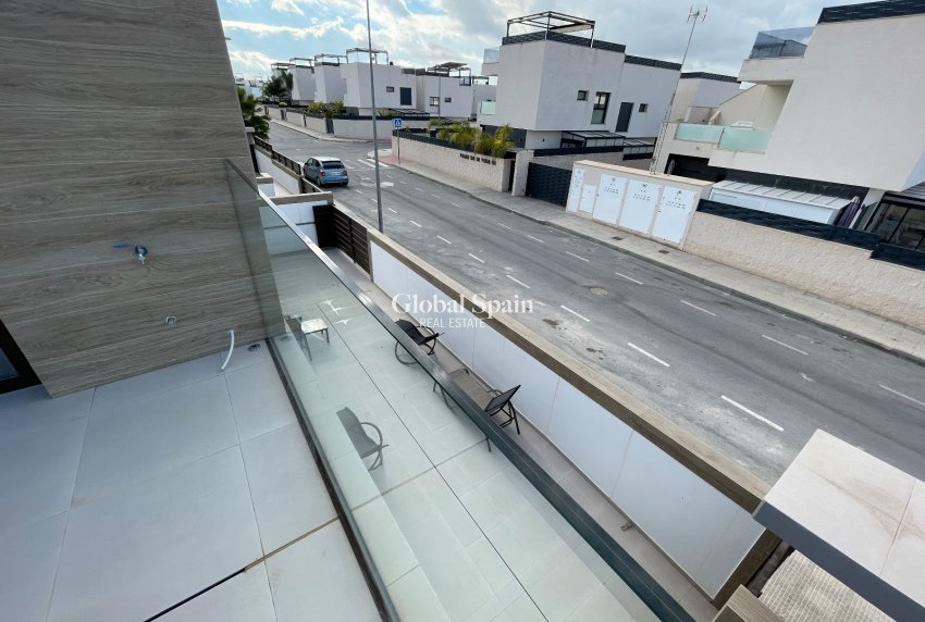 Venta - VILLA -
BENIJÓFAR - Costa Blanca