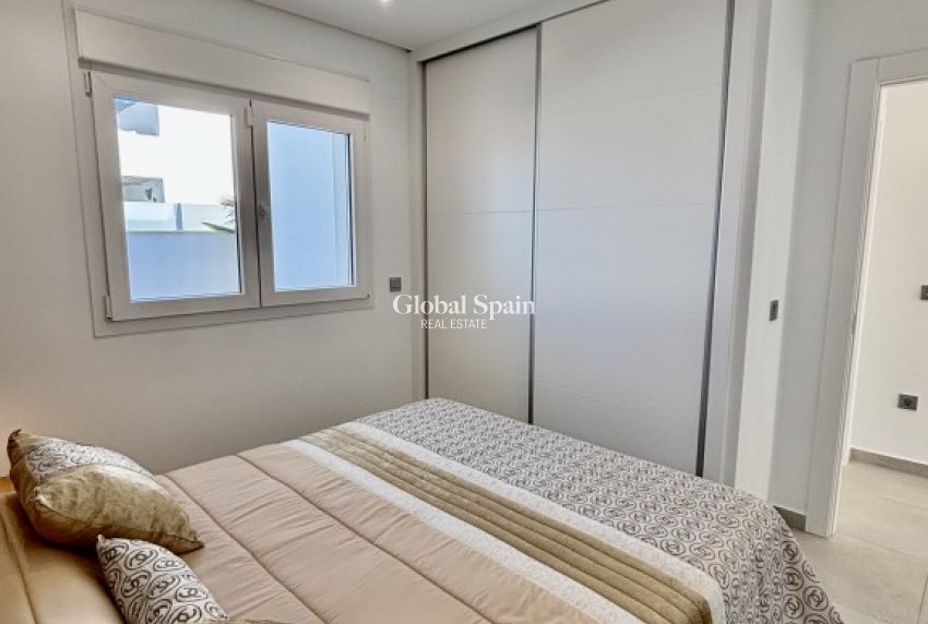 Venta - VILLA -
BENIJÓFAR - Costa Blanca