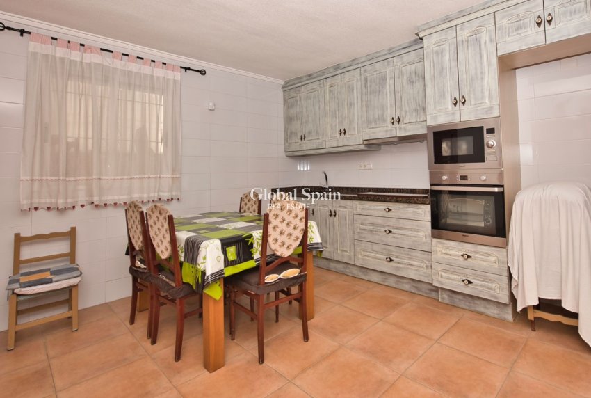 Venta - VILLA -
BENIJÓFAR - Costa Blanca