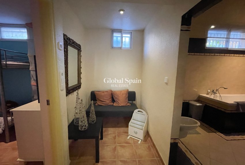 Venta - VILLA -
BENIJÓFAR - Costa Blanca