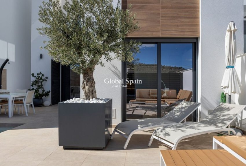 Venta - VILLA -
BENIJÓFAR - Costa Blanca