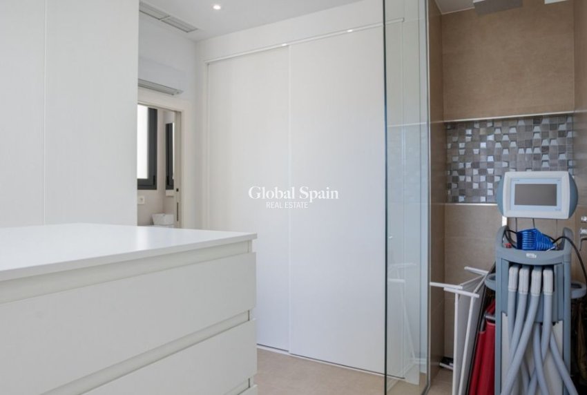 Venta - VILLA -
BENIJÓFAR - Costa Blanca